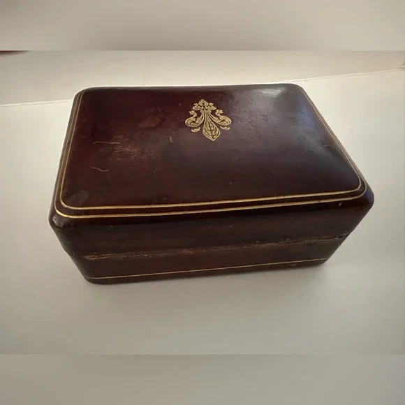 Vintage Antique Florentine Leather Box Tooled Gold Gilt Fleur De Lis Decoration